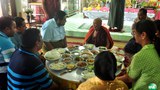 mulime-offer-alm-monk-kachin-305.JPG