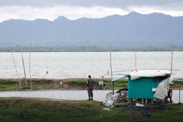 မြန်မာဘက်က ကျည်ထိမှန်လို့ ဘင်္ဂလားဒေ့ရှ်ဆယ်ကျော်သက်တစ်ဦးသေဆုံး မြန်မာဘက်က ကျည်ထိမှန်လို့ ဘင်္ဂလားဒေ့ရှ်ဆယ်ကျော်သက်တစ်ဦးသေဆုံး