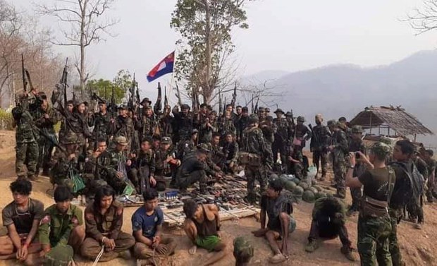 မြန်မာစစ်တပ်ရဲ့ စခန်းတစ်ခု KNU သိမ်းပိုက်၊ စစ်တပ်သား ၁၀ ဦးသေဆုံး
