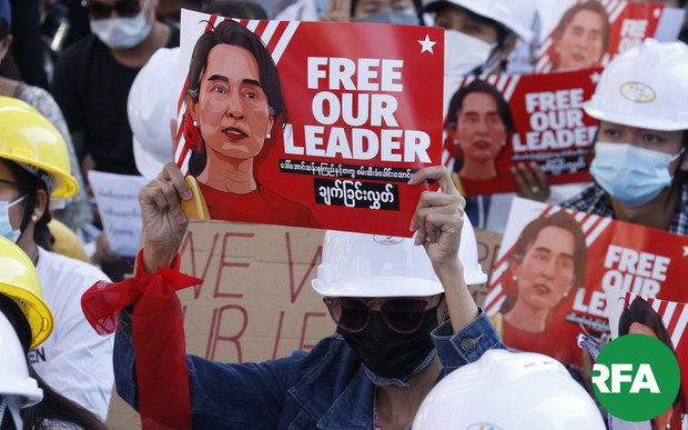 မြို့ကြီးတွေမှာ ဆန္ဒပြသူအင်အား ဆက်လက်အားကောင်းနေဆဲ မြို့ကြီးတွေမှာ ဆန္ဒပြသူအင်အား ဆက်လက်အားကောင်းနေဆဲ