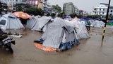 ငလျင်ဘေးသင့်ပြည်သူ ၄ဝ,ဝဝဝ ကျော် ယာယီ အမိုးအကာတွေ နဲ့ နေထိုင်နေရ
