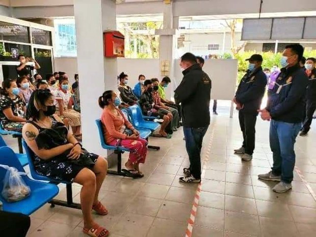 မဲဆောက်မှာ တရားမဝင် မြန်မာလုပ်သား ၇ဝ ကျော် ဖမ်းဆီးခံရ မဲဆောက်မှာ တရားမဝင် မြန်မာလုပ်သား ၇ဝ ကျော် ဖမ်းဆီးခံရ