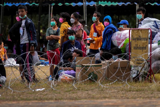တစ်လကို မြန်မာလေးသောင်းလောက် ပြည်ပထွက်နေတယ်လို့ IOM အစီရင်ခံစာမှာ ဖော်ပြ တစ်လကို မြန်မာလေးသောင်းလောက် ပြည်ပထွက်နေတယ်လို့ IOM အစီရင်ခံစာမှာ ဖော်ပြ