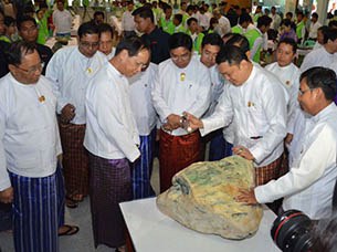 myanmar-jad-gems-show-305 myanmar-jad-gems-show-305
