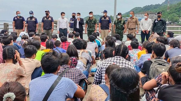 ကိုးလအတွင်း တရားမဝင် မြန်မာအလုပ်သမား နှစ်ထောင်ကျော် မြန်မာဘက်ပြန်အပို့ခံရ ကိုးလအတွင်း တရားမဝင် မြန်မာအလုပ်သမား နှစ်ထောင်ကျော် မြန်မာဘက်ပြန်အပို့ခံရ