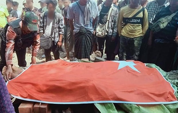 မြောင်ပြည်သူ့တပ်မတော်ခေါင်းဆောင် ခေါင်းဖြတ်အသတ်ခံရ မြောင်ပြည်သူ့တပ်မတော်ခေါင်းဆောင် ခေါင်းဖြတ်အသတ်ခံရ