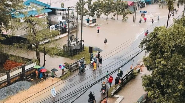 mawlamyin-flooding.jpg mawlamyin-flooding.jpg