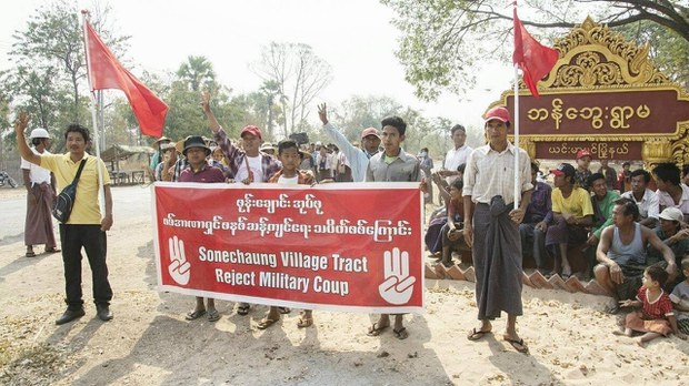 ယင်းမာပင် ဘန့်ဘွေးရွာမ ကလေးတွေအပါအဝင် ဒေသခံ ၇၀ နီးပါး အဖမ်းခံရ ယင်းမာပင် ဘန့်ဘွေးရွာမ ကလေးတွေအပါအဝင် ဒေသခံ ၇၀ နီးပါး အဖမ်းခံရ