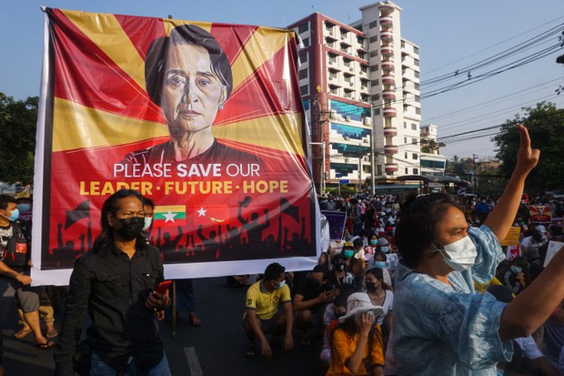 မတရားဖမ်းဆီးခံရသူတွေ လွတ်မြောက်ဖို့ ပြည်သူနဲ့အတူ တိုက်ပွဲဝင်သွားမယ်လို့ NLD ထုတ်ပြန် မတရားဖမ်းဆီးခံရသူတွေ လွတ်မြောက်ဖို့ ပြည်သူနဲ့အတူ တိုက်ပွဲဝင်သွားမယ်လို့ NLD ထုတ်ပြန်