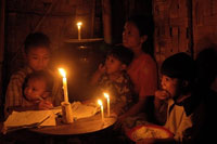 candlelight_family_200px.jpg candlelight_family_200px.jpg