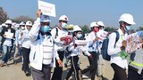 ဆန္ဒပြပွဲတွေမှာ ဝန်ထမ်းတွေပိုများလာသလို ဖိအားပေးခံရတာလည်းများ