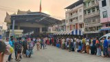 ငွေလိမ်လုပ်ငန်း နှိမ်နင်းမှုတွေကြောင့် တိုက်ပွဲဖြစ်မှာကို မြဝတီဒေသခံတွေ စိုးရိမ်