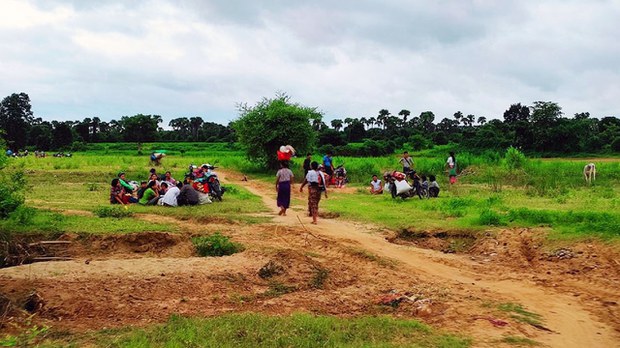 ပုလဲမြို့နယ်မှာ ဒေသခံ တစ်ဦးအသတ်ခံရပြီး ဖမ်းဆီးခံရသူ ငါးဦး ပျောက်ဆုံးနေဆဲ ပုလဲမြို့နယ်မှာ ဒေသခံ တစ်ဦးအသတ်ခံရပြီး ဖမ်းဆီးခံရသူ ငါးဦး ပျောက်ဆုံးနေဆဲ
