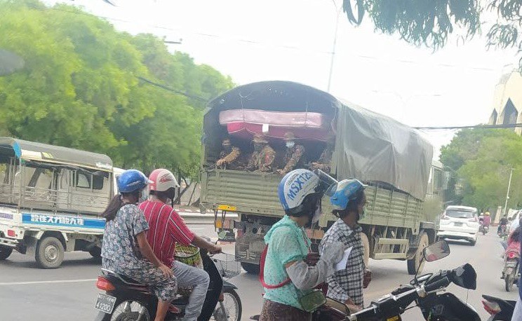 mandalay.jpg mandalay.jpg