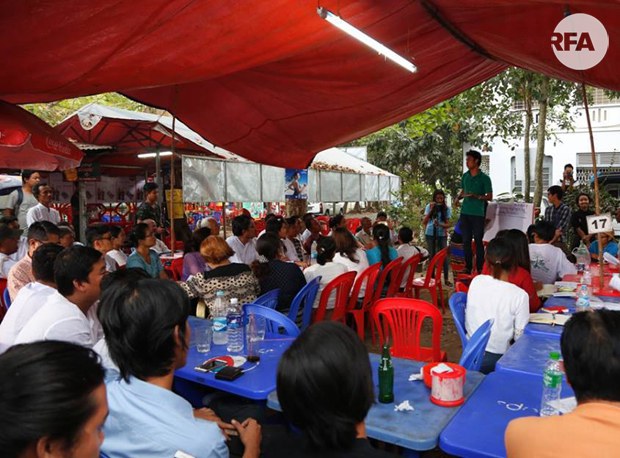 peace-talk-620.jpg peace-talk-620.jpg