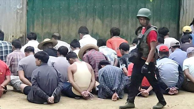 ဖားကန့်မှာ တစ်လအတွင်း ဒေသခံ ၄၀၀ ဝန်းကျင် အဖမ်းခံရ ဖားကန့်မှာ တစ်လအတွင်း ဒေသခံ ၄၀၀ ဝန်းကျင် အဖမ်းခံရ