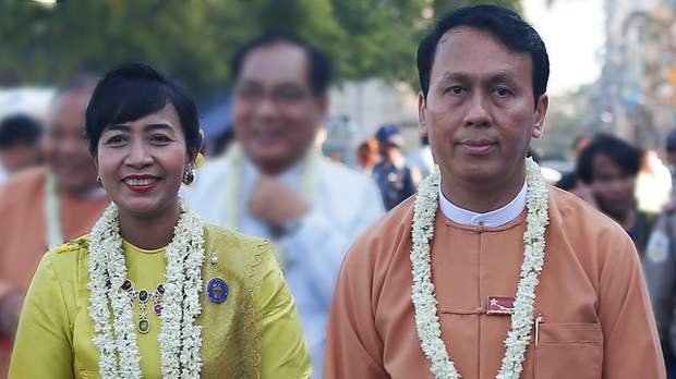 သက်သေထွက်ဆိုမယ့် ဦးဖြိုးမင်းသိန်းရဲ့ဇနီး ကျန်းမာရေးကြောင့် မလာရောက်