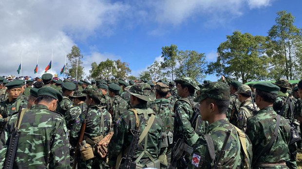 ဆီဆိုင်မြို့မှာ ဒရုန်းဗုံးကြောင့် PNO ပြည်သူ့စစ်တပ်ဖွဲ့ဝင် နှစ်ဆယ်ကျော် ဒဏ်ရာရ ဆီဆိုင်မြို့မှာ ဒရုန်းဗုံးကြောင့် PNO ပြည်သူ့စစ်တပ်ဖွဲ့ဝင် နှစ်ဆယ်ကျော် ဒဏ်ရာရ