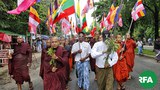 wirathu-supporters-ygn-622.jpg