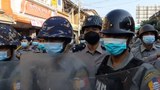 ဆန္ဒပြမှုတွေကို ရဲတပ်ဖွဲ့အကြမ်းဖက်နှိမ်နှင်း