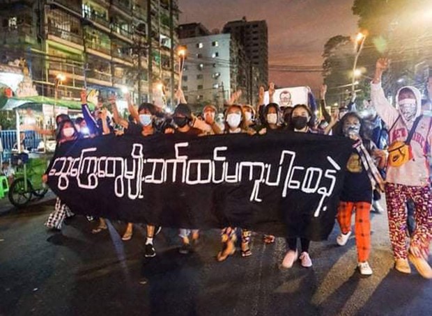 ရန်ကုန်မှာ အသက်မပြည့်သေးတဲ့ ဆန္ဒပြသူ မိန်းကလေး နှစ်ဦး အပါအဝင် ခုနစ်ဦး ဖမ်းခံရ ရန်ကုန်မှာ အသက်မပြည့်သေးတဲ့ ဆန္ဒပြသူ မိန်းကလေး နှစ်ဦး အပါအဝင် ခုနစ်ဦး ဖမ်းခံရ