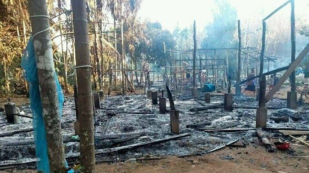 ပုလောမြို့နယ် ပဝတ်ဖျားရွာက နေအိမ် ငါးလုံး မီးရှို့ဖျက်ဆီးခံရ