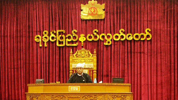 rakhine-parliament-sep30-622.jpg