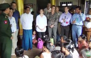 us-envoy-rakhine-victims-090912-b305 us-envoy-rakhine-victims-090912-b305