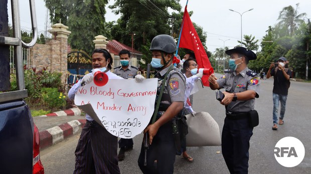 ရခိုင်ကျောင်းသားလေးဦး အယူခံတင်သွင်းမှု ပယ်ချခံရ ရခိုင်ကျောင်းသားလေးဦး အယူခံတင်သွင်းမှု ပယ်ချခံရ