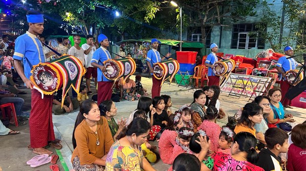 စစ်တွေမြို့က သင်္ကြန်ကာလ ရခိုင်ရိုးရာ နံ့သာသွေးပွဲ စစ်တွေမြို့က သင်္ကြန်ကာလ ရခိုင်ရိုးရာ နံ့သာသွေးပွဲ