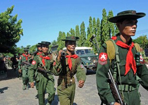 burma-soldiers-rakhine-305 burma-soldiers-rakhine-305
