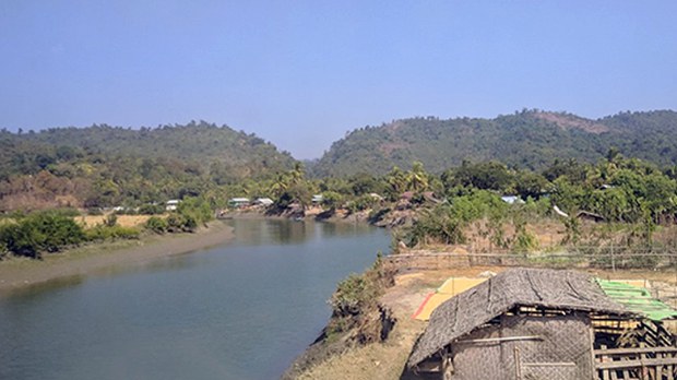 ရသေ့တောင်နယ်မှာ လက်နက်ကြီးကြောင့် ၁၃ နှစ်မိန်းကလေး သေဆုံး