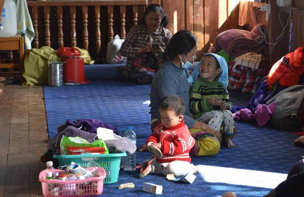 သီပေါမှာ စစ်ဘေးဒုက္ခသည်တွေ ဆက်တိုးနေ