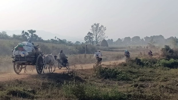 ကောလင်း ကုက္ကိုလ်ကုန်းရွာသား ၄၀၀ ကျော် စစ်ကောင်စီတပ်ကြောင့် ထွက်ပြေးနေရ ကောလင်း ကုက္ကိုလ်ကုန်းရွာသား ၄၀၀ ကျော် စစ်ကောင်စီတပ်ကြောင့် ထွက်ပြေးနေရ
