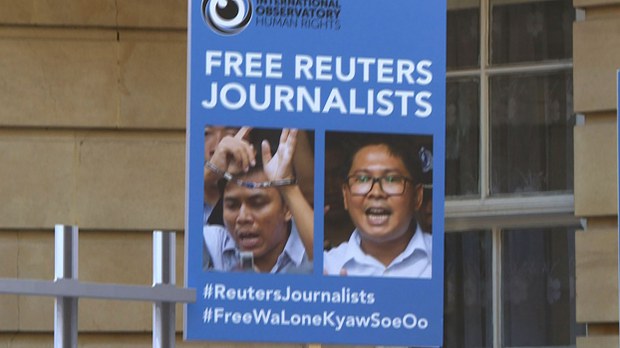 reuters-reporters-622.JPG reuters-reporters-622.JPG