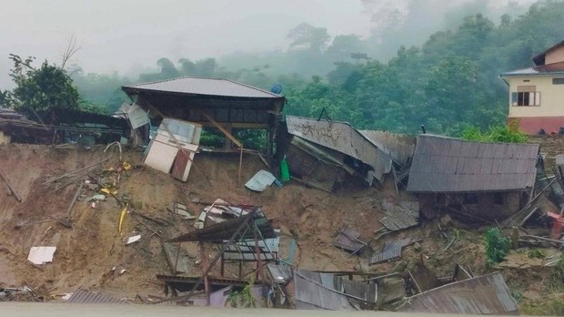 မလိခမြစ်ရေကြီးမှုကြောင့် နေအိမ် နှစ်ရာကျော် ရေထဲမျောပါပျက်စီး မလိခမြစ်ရေကြီးမှုကြောင့် နေအိမ် နှစ်ရာကျော် ရေထဲမျောပါပျက်စီး