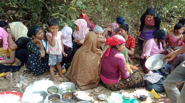 ဧရာဝတီတိုင်းထဲမှာ စက်လှေပျက်ပြီး ရိုဟင်ဂျာ ၄၁ ဦး ဖမ်းဆီးခံရ ဧရာဝတီတိုင်းထဲမှာ စက်လှေပျက်ပြီး ရိုဟင်ဂျာ ၄၁ ဦး ဖမ်းဆီးခံရ