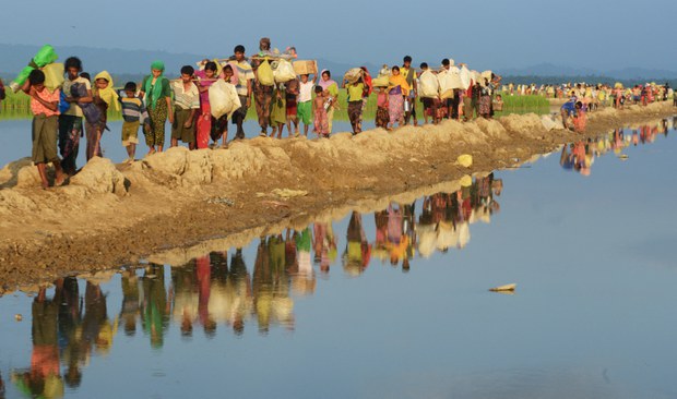 ရိုဟင်ဂျာကိစ္စ လူမျိုးတုံးသတ်ဖြတ်မှုအဖြစ် တရားဝင်သတ်မှတ်ပေးဖို့ အမေရိကန်ကို တိုက်တွန်း ရိုဟင်ဂျာကိစ္စ လူမျိုးတုံးသတ်ဖြတ်မှုအဖြစ် တရားဝင်သတ်မှတ်ပေးဖို့ အမေရိကန်ကို တိုက်တွန်း