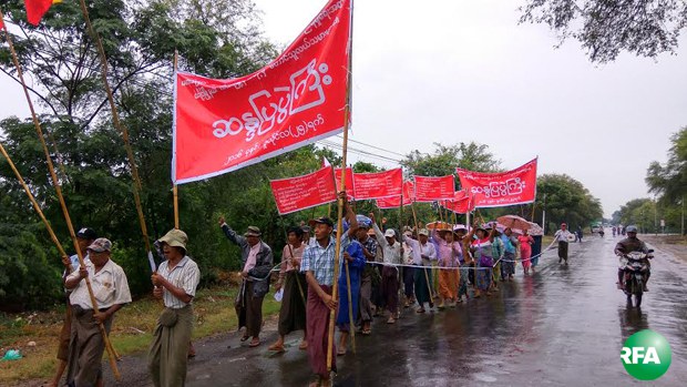 hteechant-protest-620.jpg hteechant-protest-620.jpg