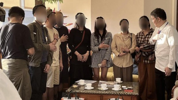 မြန်မာအခြေစိုက် အွန်လိုင်းငွေတုဂိုဏ်းကနေ ဖိလစ်ပိုင်ရှစ်ဦးကို ကယ်တင် မြန်မာအခြေစိုက် အွန်လိုင်းငွေတုဂိုဏ်းကနေ ဖိလစ်ပိုင်ရှစ်ဦးကို ကယ်တင်