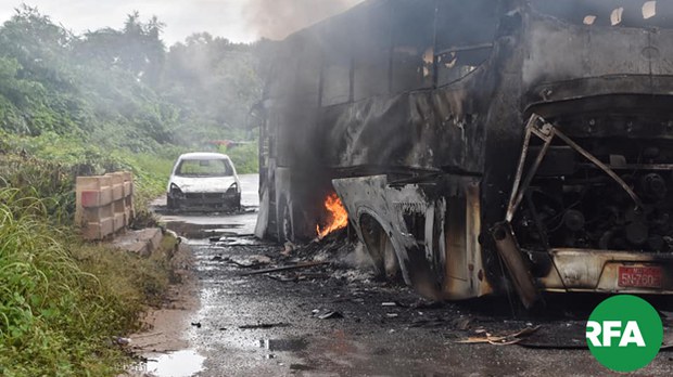 bus-fire-622.JPG bus-fire-622.JPG