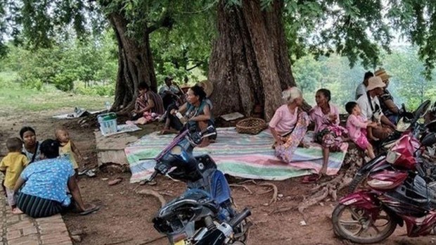 စစ်ကြောင်းဝင်ရောက်လာတာကြောင့် ရှိမ်းမကားရွာခံ လေးရာကျော် ထွက်ပြေးနေရ စစ်ကြောင်းဝင်ရောက်လာတာကြောင့် ရှိမ်းမကားရွာခံ လေးရာကျော် ထွက်ပြေးနေရ