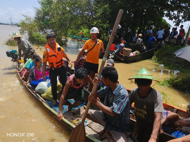 ရာဂီမုန်တိုင်းသင့်ပြည်သူတွေကို စင်ကာပူ ကူညီမည် ရာဂီမုန်တိုင်းသင့်ပြည်သူတွေကို စင်ကာပူ ကူညီမည်