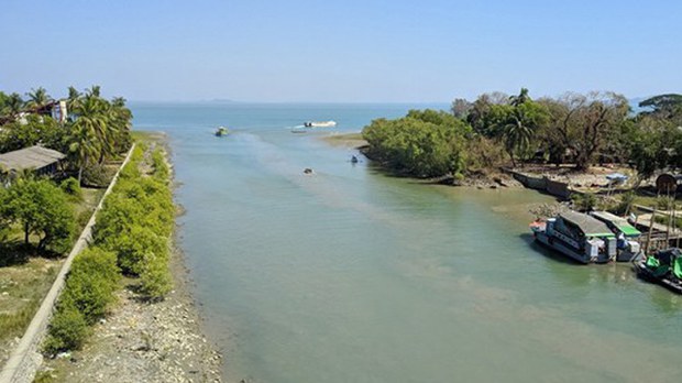 စစ်တွေ ဒေသခံ နှစ်ဆယ်ကျော်ကို စစ်ကောင်စီတပ် ဖမ်းဆီးသွား
