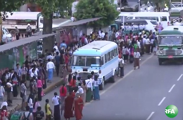bus-620.JPG bus-620.JPG