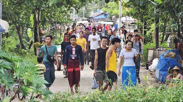 ကုန်ဈေးနှုန်းကြီးလို့ ဝန်ထမ်းလစာတိုးပေးတဲ့ လုပ်ငန်းရှင်တချို့ ဖမ်းဆီးခံရ ကုန်ဈေးနှုန်းကြီးလို့ ဝန်ထမ်းလစာတိုးပေးတဲ့ လုပ်ငန်းရှင်တချို့ ဖမ်းဆီးခံရ