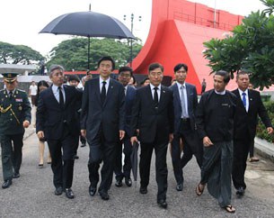 yun-byung-se-305.jpg yun-byung-se-305.jpg