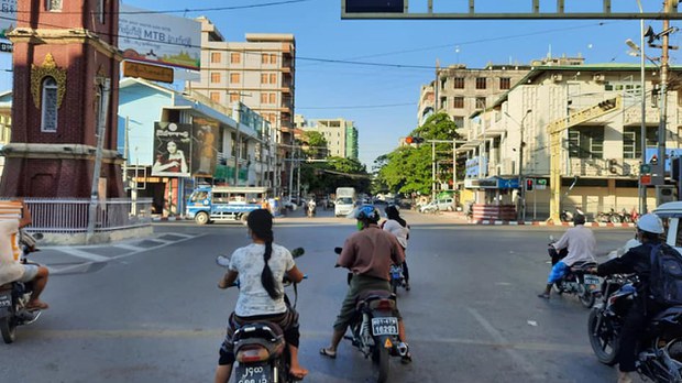 မြို့နယ် ၄၄ ခုကို နေအိမ်မှာနေထိုင်ရေး Stay at Home ပယ်ဖျက်