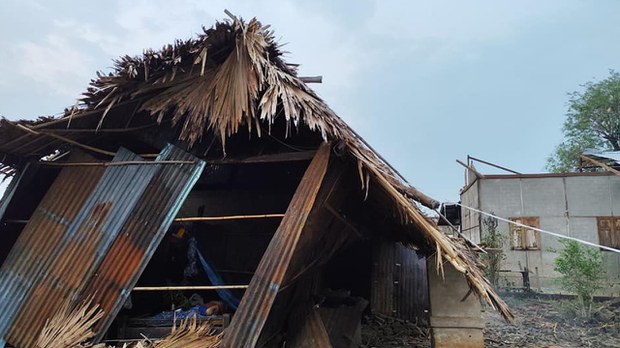 စစ်ကိုင်းတိုင်းမှာ လေပြင်းတိုက်ခတ်မှုကြောင့် နေအိမ် သုံးရာထက်မနည်း ပျက်စီး စစ်ကိုင်းတိုင်းမှာ လေပြင်းတိုက်ခတ်မှုကြောင့် နေအိမ် သုံးရာထက်မနည်း ပျက်စီး