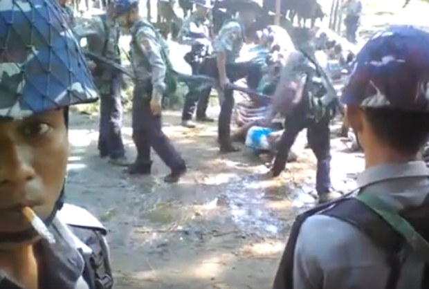 maungtaw-villagers-beat-620.jpg maungtaw-villagers-beat-620.jpg